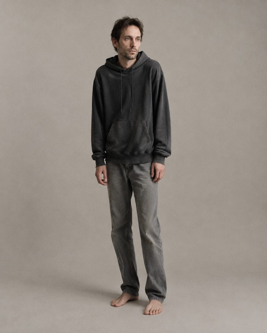 Portrait representing the Leaving pattern